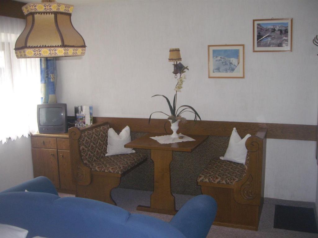 Gasthof Kollenspitze Hotel Nesselwangle Room photo